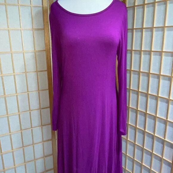 Neliuya Fuschia Med Swing Dress - Picture 1 of 11